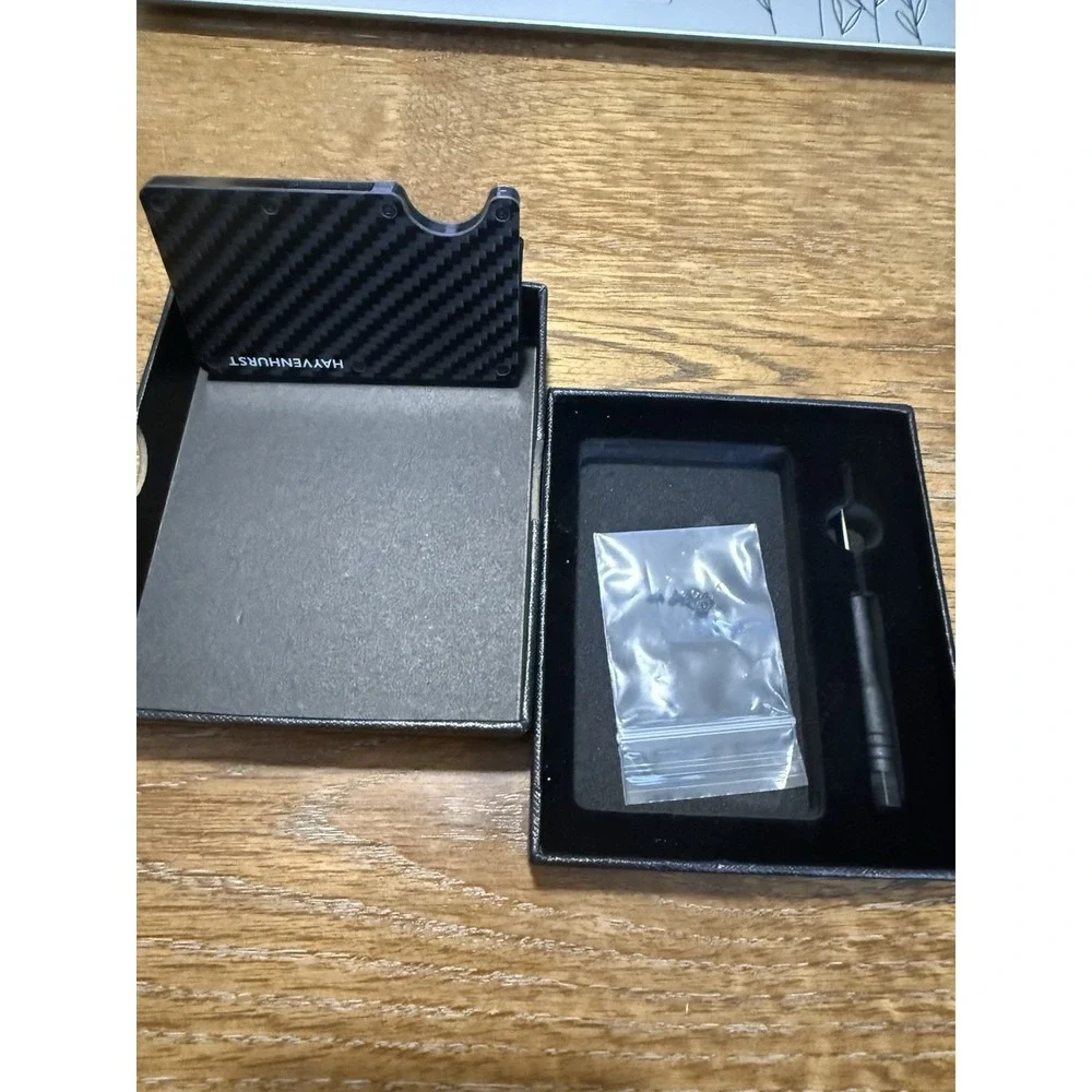 HAYVENHURST Carbon Fiber Slim Wallet Black Money Clip Credit Card Holder